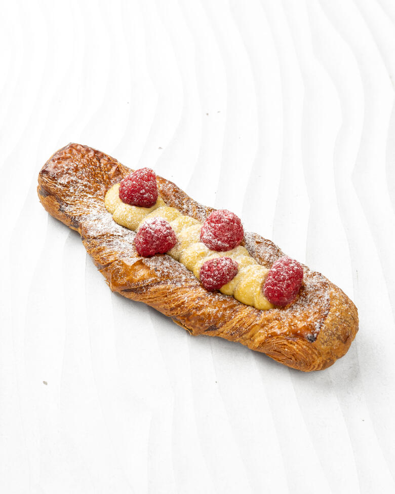 Treccia Pistacchio e Lamponi